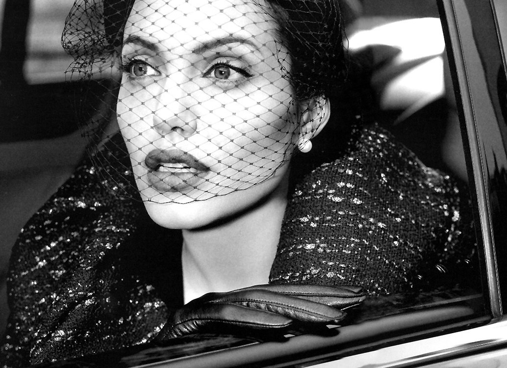 Анджелина Джоли