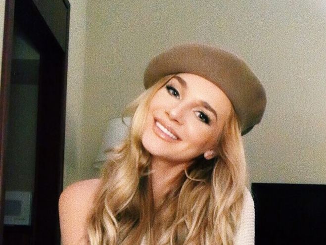 Миша Романова