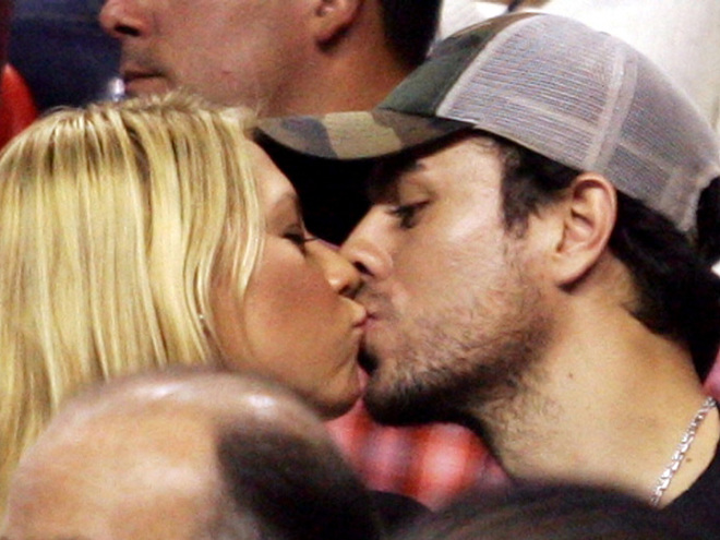 Енріке Іглесіас та Ганна Курнікова