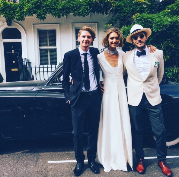 Арізона Мьюз весільна сукня