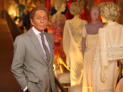 Репортаж с выставки Валентино