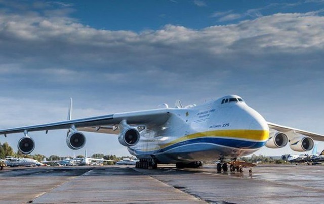 Український літак АН-178 приземлився в Австралії