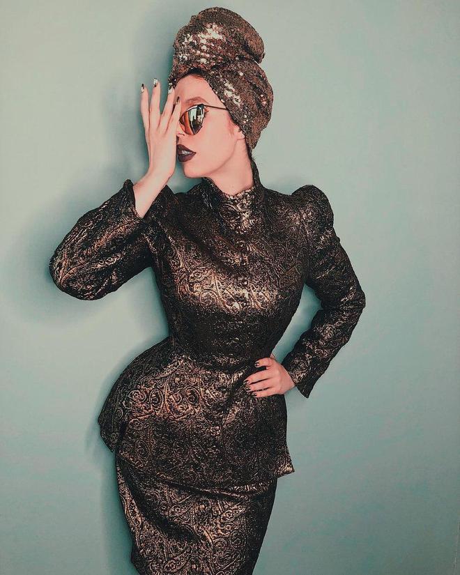 Соня Плакидюк в одязі бренду Thierry Mugler