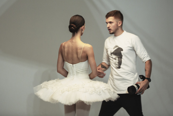 По приглашению Александра Стоянова американские артисты эмигрировали в Украину