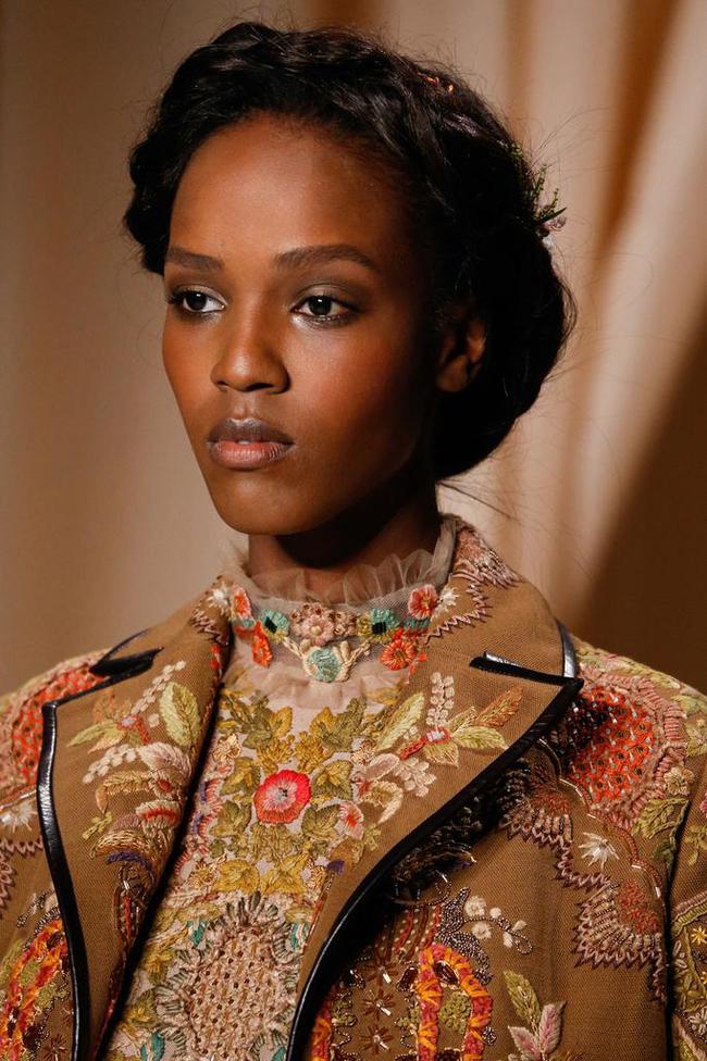 Beauty-идеи для невесты от Valentino