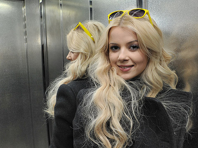 Мика Ньютон