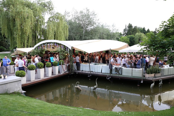 Празднование дня рождения ресторана "Прага"