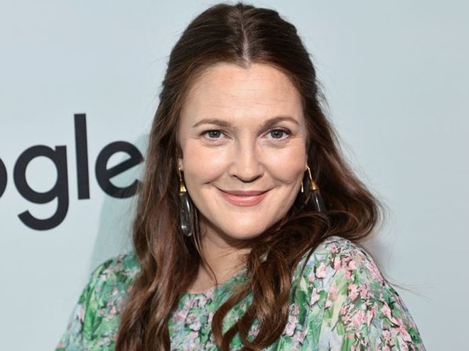 «Ходить в бордель»: Дрю Беррімор пожартувала з холостяка Леонардо Ді Капріо