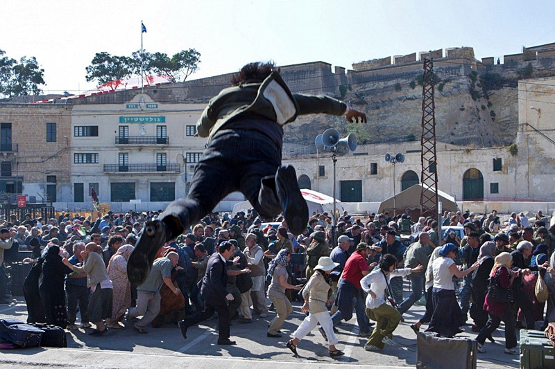 Кадри з фільму Війна світів Z