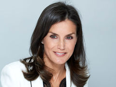 Королева Летиция в платье Zara