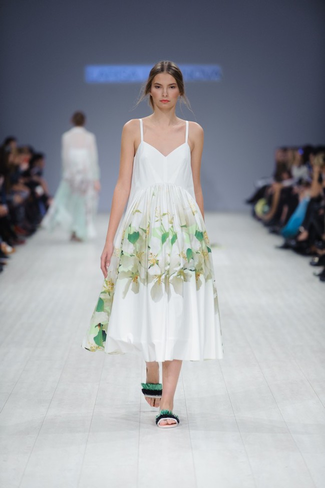 LARISA LOBANOVA ss 2016