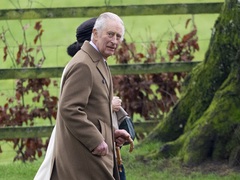 Чарльз III зустрівся з українською правозахисницею у Букінгемському палаці