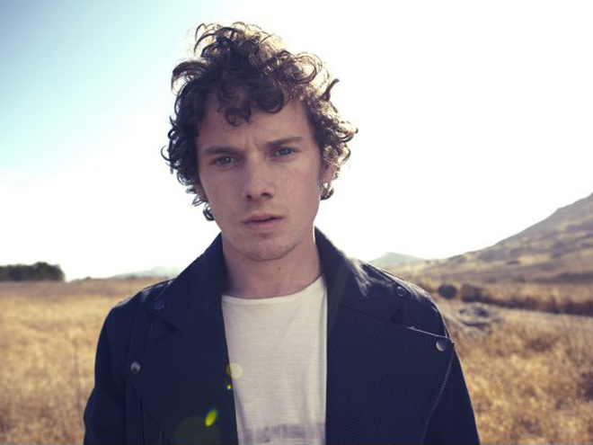 Антон Ельчин