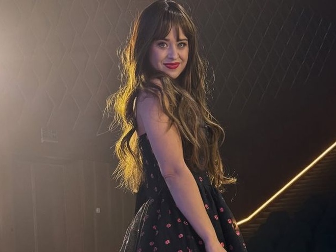 Ексдружина Дзідзьо знялася у бікіні з 5-місячним сином на руках