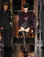 Louis Vuitton Louis Vuitton