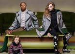 Кара Делевинь и Фаррелл Уильямс в рекламной кампании Chanel