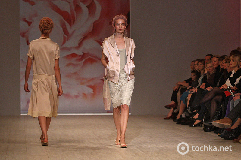 Показ VICTORIA GRES