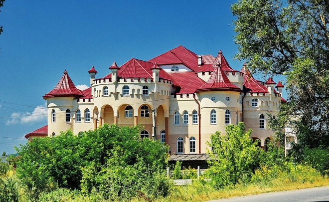Украина впечатляет: Нижняя Апша — самое богатое село наешей страны