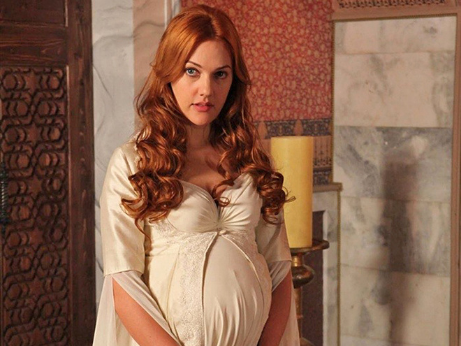 Мерьем Узерли