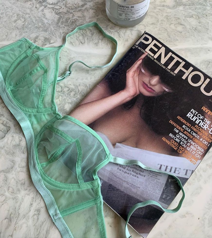 Жіноча білизна яскравого кольору — тренд 2021