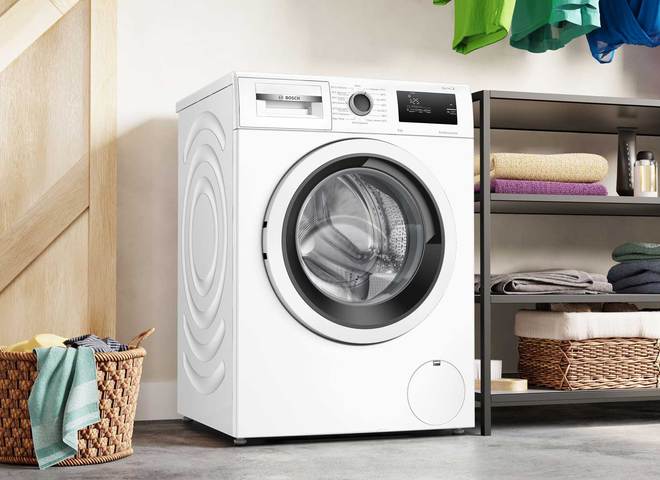 Машина для прання, надійний помічник сучасних жінок