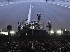 Гитарист U2 стал первым рок-музыкантом, выступившим в Сикстинской капелле