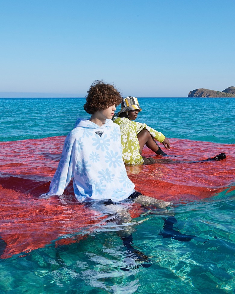 Prada весна-лето 2022