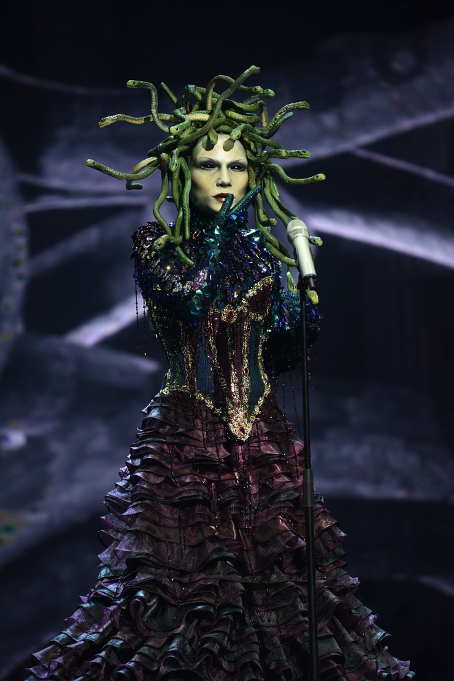 Премьера второго сезона шоу Маскарад