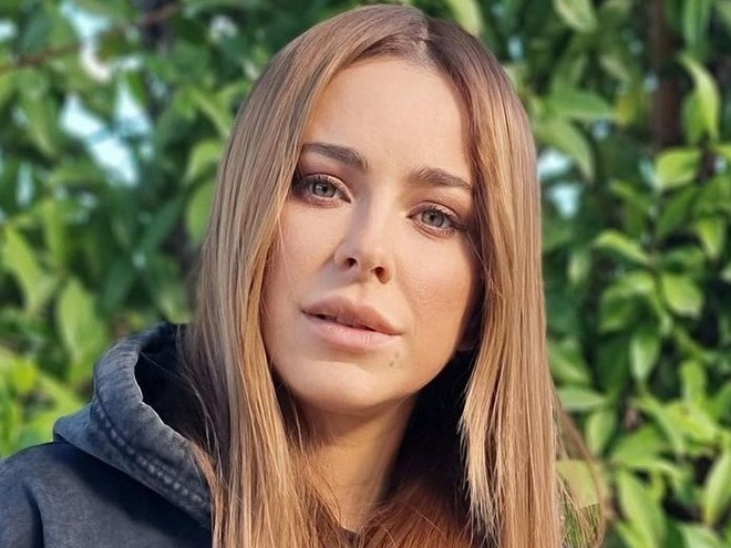 "Допомагаю біженцям із України": Лорак звернулася до "нечесних ЗМІ"