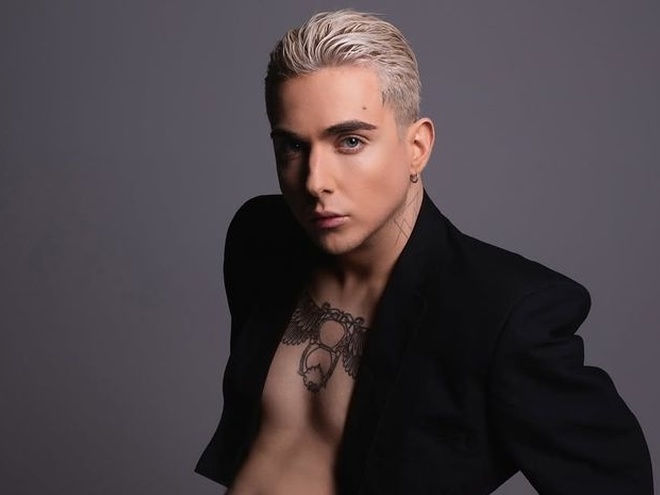 MELOVIN вперше зізнався, що змінював у своїй зовнішності