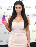 Ким Кардашьян