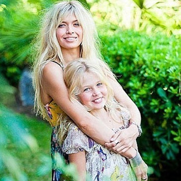 Вера Брежнева и Соня Киперман