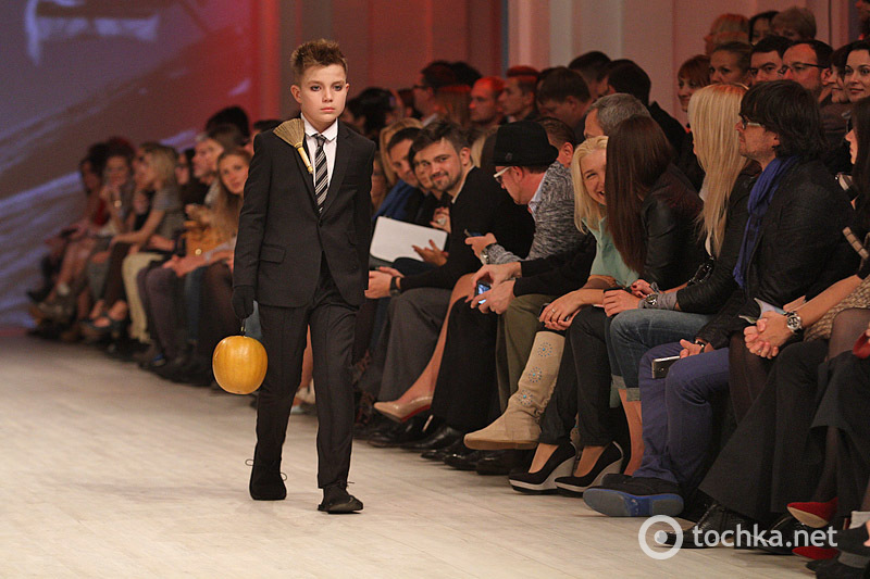 Показ ANISIMOV for 9,5