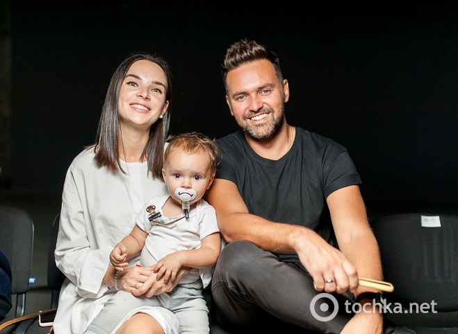 Тимур Мирошниченко с семьёй