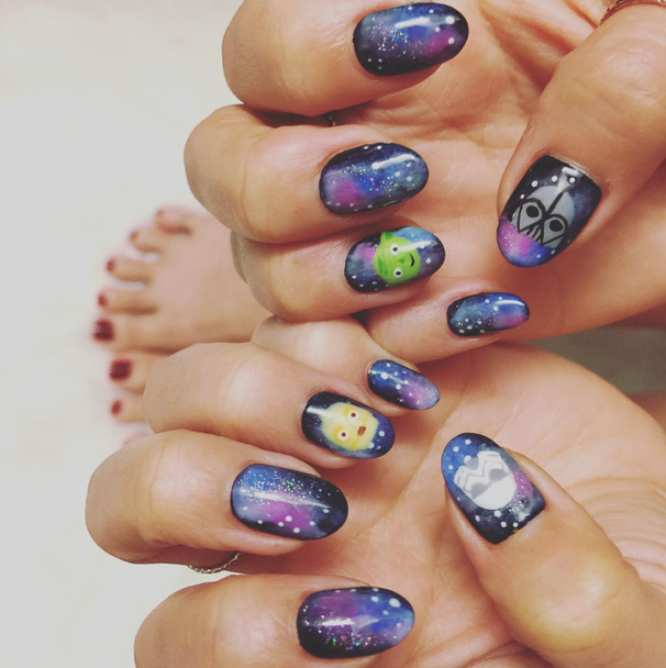 nail-арт для поклонниц фильма «Звездные войны» 