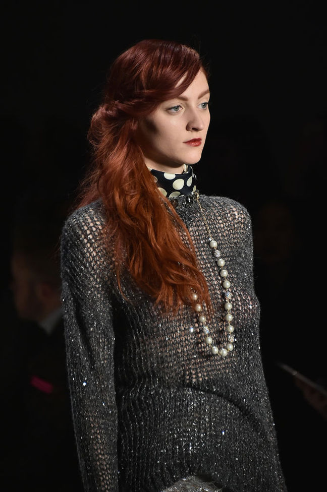 Відтінок бронзи на волоссі