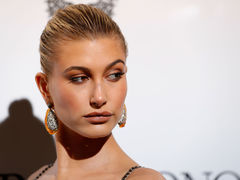 Хейли Болдуин