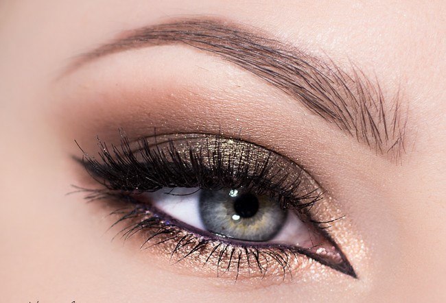 Весняний вечірній макіяж