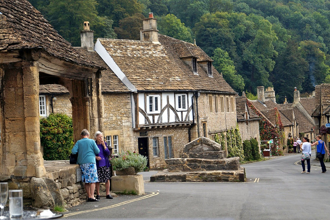 Деревня Castle Combe