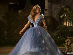Лили Джеймс в роли Золушки