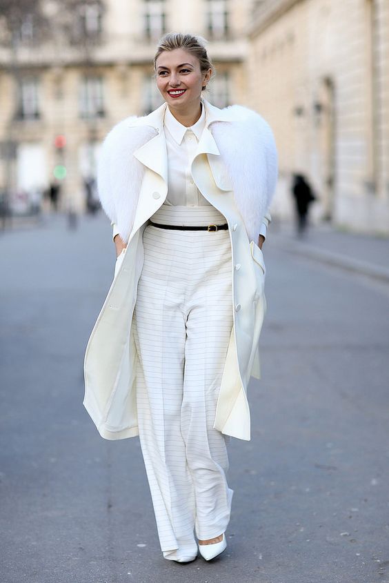 Як носити total white в прохолодну погоду (фото)