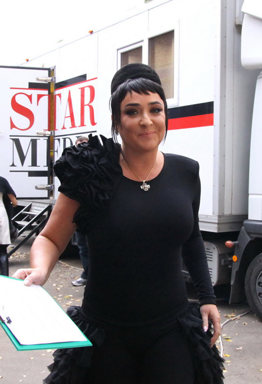 Лолита ляжет под нож хирурга