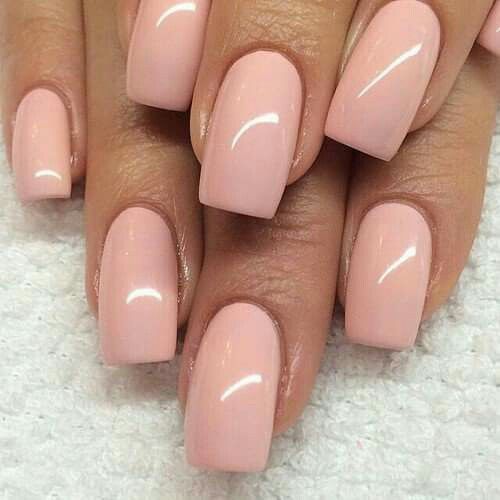 Весільний манікюр в пастельних тонах