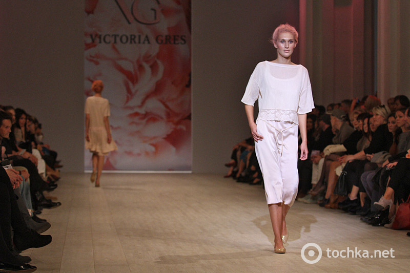 Показ VICTORIA GRES