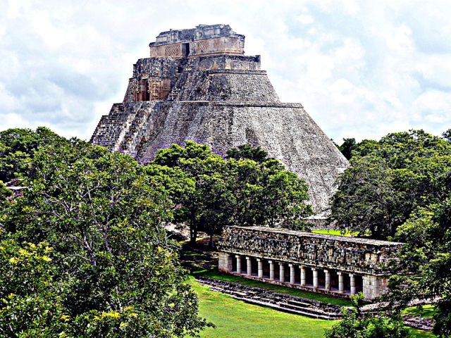 Занурюємось в таємничу цивілізацію майя: Ушмаль