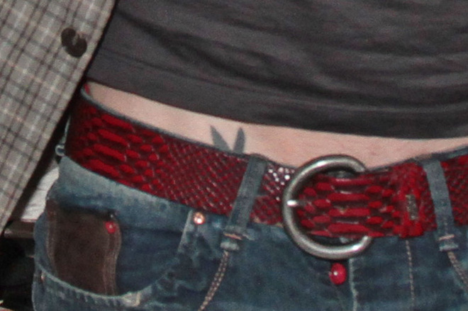 Кривошапко показав інтимне татуювання