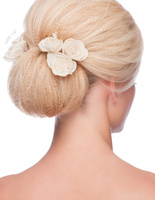 Свадебные прически с цветами