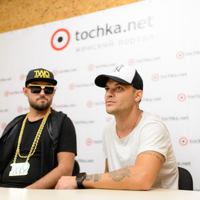 Группа TWO KOOMS в гостях tochka.net