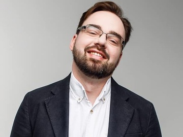 На фронті загинув відомий стендап-комік Артур Петров