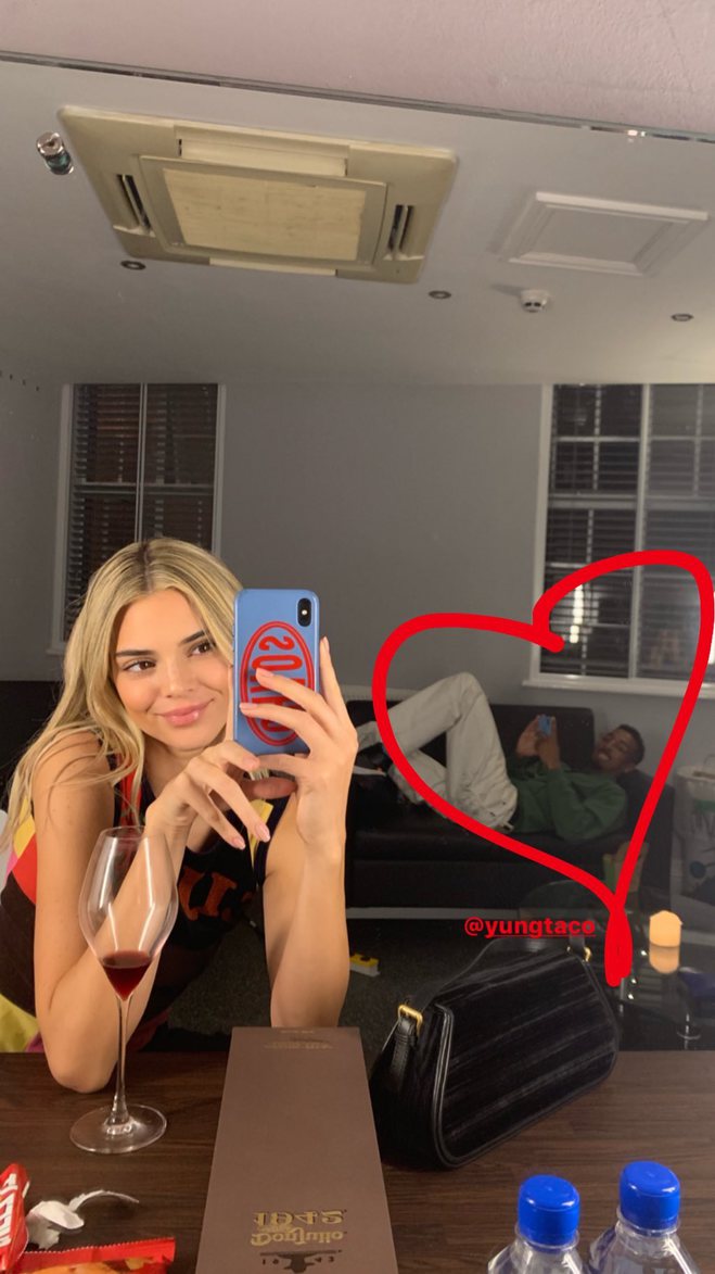 Кендалл Дженнер пофарбувалася в блонд